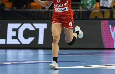 Buducnost - SCM Rm. Vâlcea » Vâlcea joacă fără 6 jucătoare de bază la Podgorica! Nici antrenorul Florentin Pera nu va fi pe bancă!
