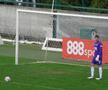 6 detalii de la Dinamo - Dumbrăvița: s-a schimbat playlistul din vestiar, rezervele au făcut hora bucuriei + ce le-au cerut fanii jucătorilor la final