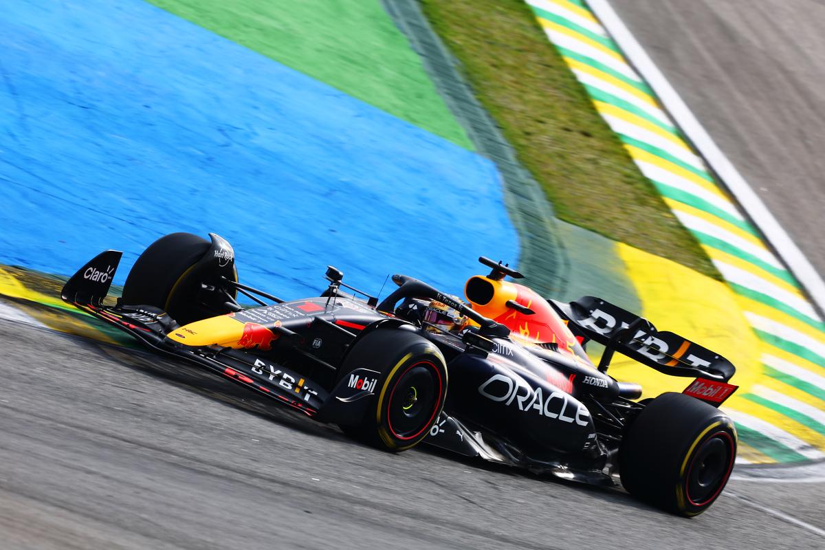 George Russell, victorie în premieră în Formula 1 » Dublă Mercedes în Marele Premiu al Braziliei + Verstappen doar pe 6. Cum arată clasamentele