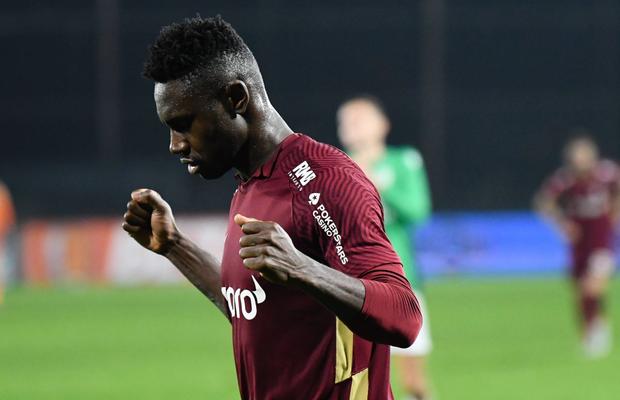 Eficiență maximă, arbitraj penibil » CFR Cluj a stins „lanterna” Mioveni cu primul șut pe poartă. Mladinovici i-a refuzat un penalty campioanei