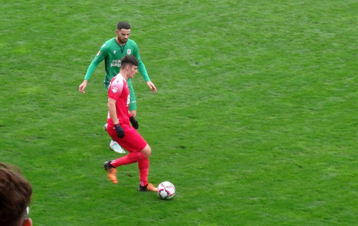 6 detalii de la Dinamo - Dumbrăvița: s-a schimbat playlistul din vestiar, rezervele au făcut hora bucuriei + ce le-au cerut fanii jucătorilor la final