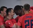 În control cu Pintilii » FCSB a limpezit rapid duelul cu echipa-comedie a lui Napoli și a urcat pe loc de play-off » Clasamentul ACUM