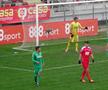 6 detalii de la Dinamo - Dumbrăvița: s-a schimbat playlistul din vestiar, rezervele au făcut hora bucuriei + ce le-au cerut fanii jucătorilor la final
