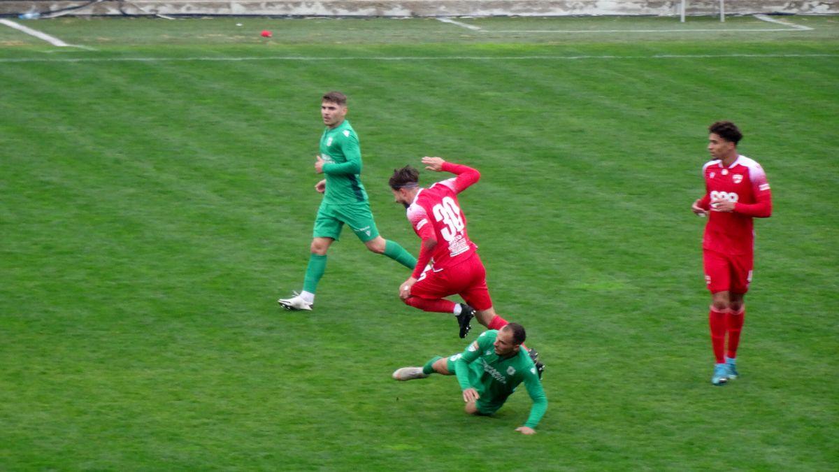 6 detalii de la Dinamo - Dumbrăvița: s-a schimbat playlistul din vestiar, rezervele au făcut hora bucuriei + ce le-au cerut fanii jucătorilor la final