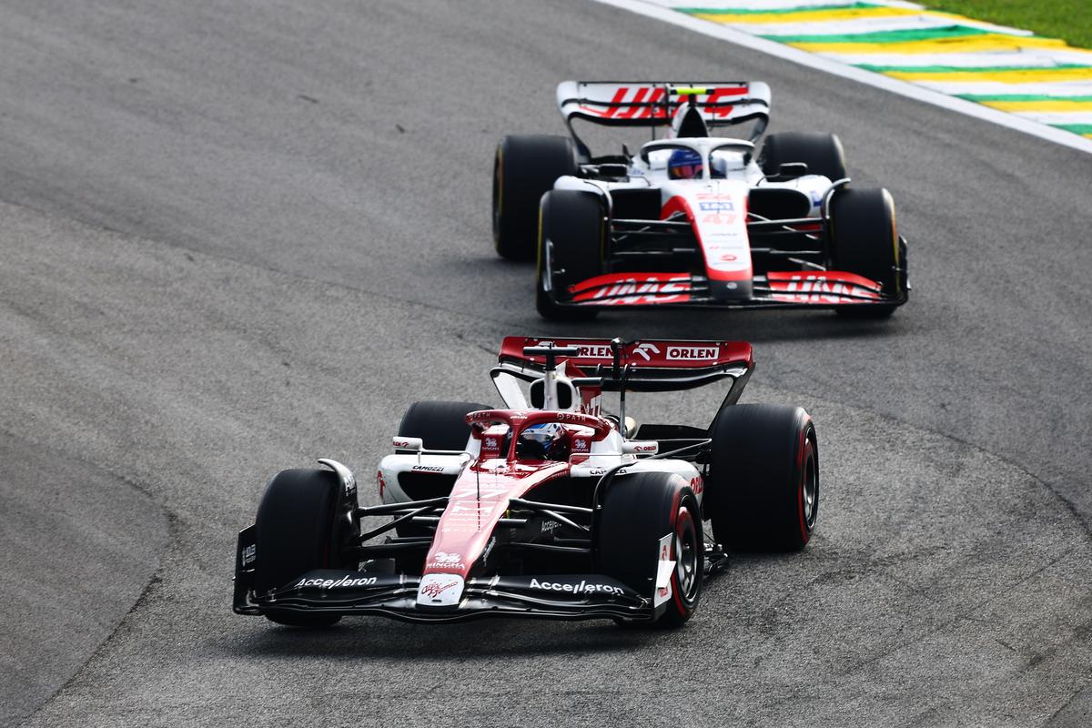George Russell, victorie în premieră în Formula 1 » Dublă Mercedes în Marele Premiu al Braziliei + Verstappen doar pe 6. Cum arată clasamentele