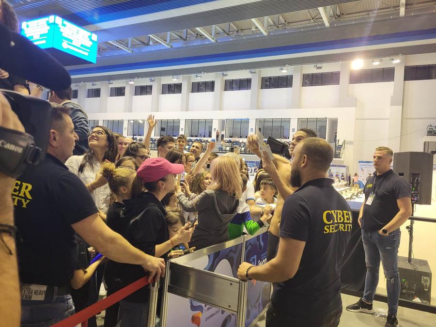 David Popovici, aur la 400 metri liber la Campionatele Naționale de la Otopeni » L-a învins în finală pe Vlad Stancu
