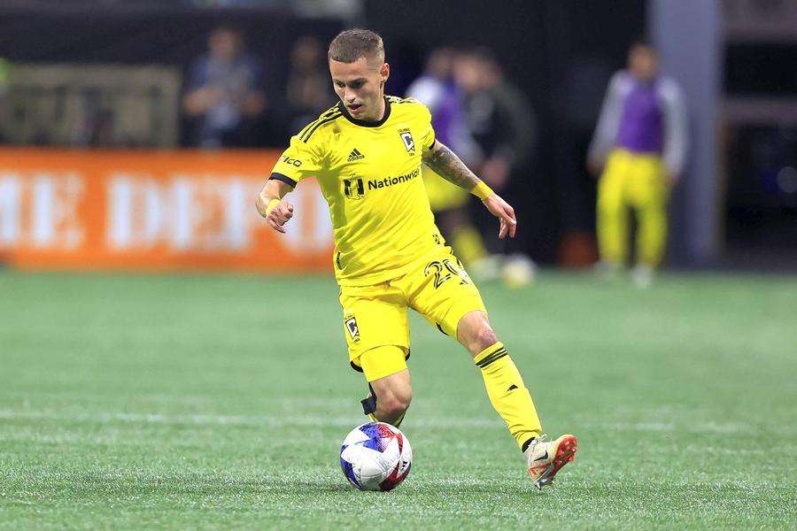 Alexandru Mățan, în tricoul lui Columbus Crew.
Foto: Imago Românul ignorat de Edi Iordănescu poate deveni campion » La două meciuri de titlu