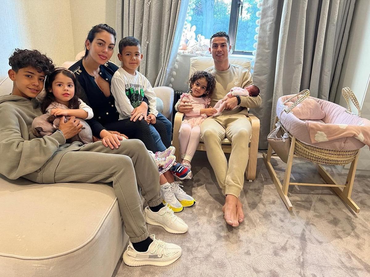 Imagini cu casa în valoare de 21 de milioane de euro a lui Cristiano Ronaldo