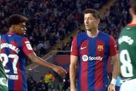 „Fractură” blaugrana? Lewandowski l-a lăsat cu mâna întinsă pe puștiul de 16 ani