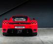 Ferrari Enzo, ediție limitată semnată de piloții Michael Schumacher și Rubens Barrichello (foto: dicklovett.co.uk)