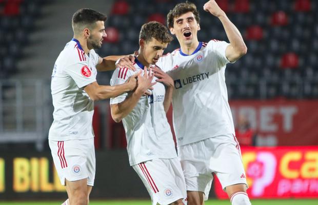 Oțelul lui Dorinel, lecție pentru Mircea Rednic » UTA, zvâcniri zadarnice pe final de meci! Clasamentul ACUM