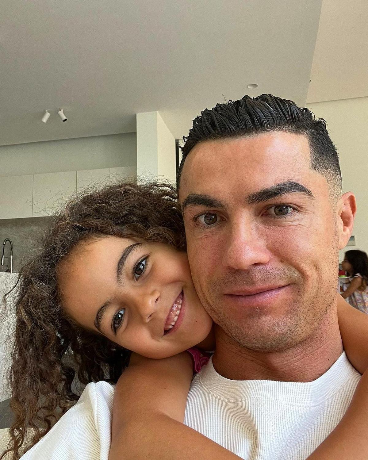 Imagini cu casa în valoare de 21 de milioane de euro a lui Cristiano Ronaldo