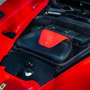 Ferrari Enzo, ediție limitată semnată de piloții Michael Schumacher și Rubens Barrichello (foto: dicklovett.co.uk)