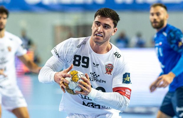Veszprem îl pierde pe cel mai bun pivot din lume! Cu cine semnează