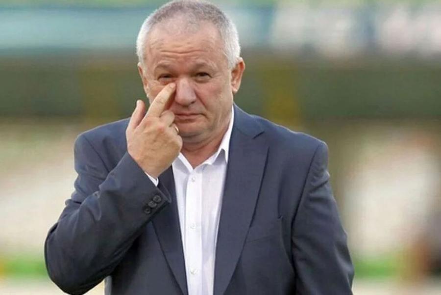 Cea mai dură reacție, după explicațiile lui Kyros Vassaras: „Ne ia la bășcălie, râd și curcile. Îl detest!”