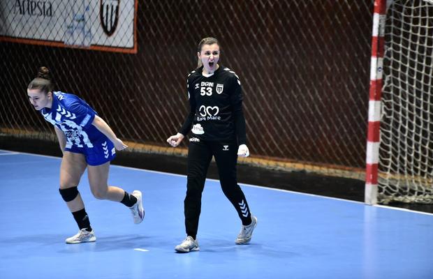 Vești bune înaintea Mondialului de handbal » Iulia Dumanska și Sonia Vasiliu, evoluții remarcabile în Baia Mare - Slatina