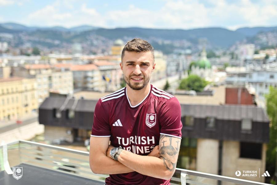 „Noul Belodedici”, secrete din Sarajevo: „Aș începe cu Drăguș, stoperii bosniaci sunt mai greoi” » Vecin de antrenamente cu militarii români: „Nu înțelegeam ce se întâmplă”