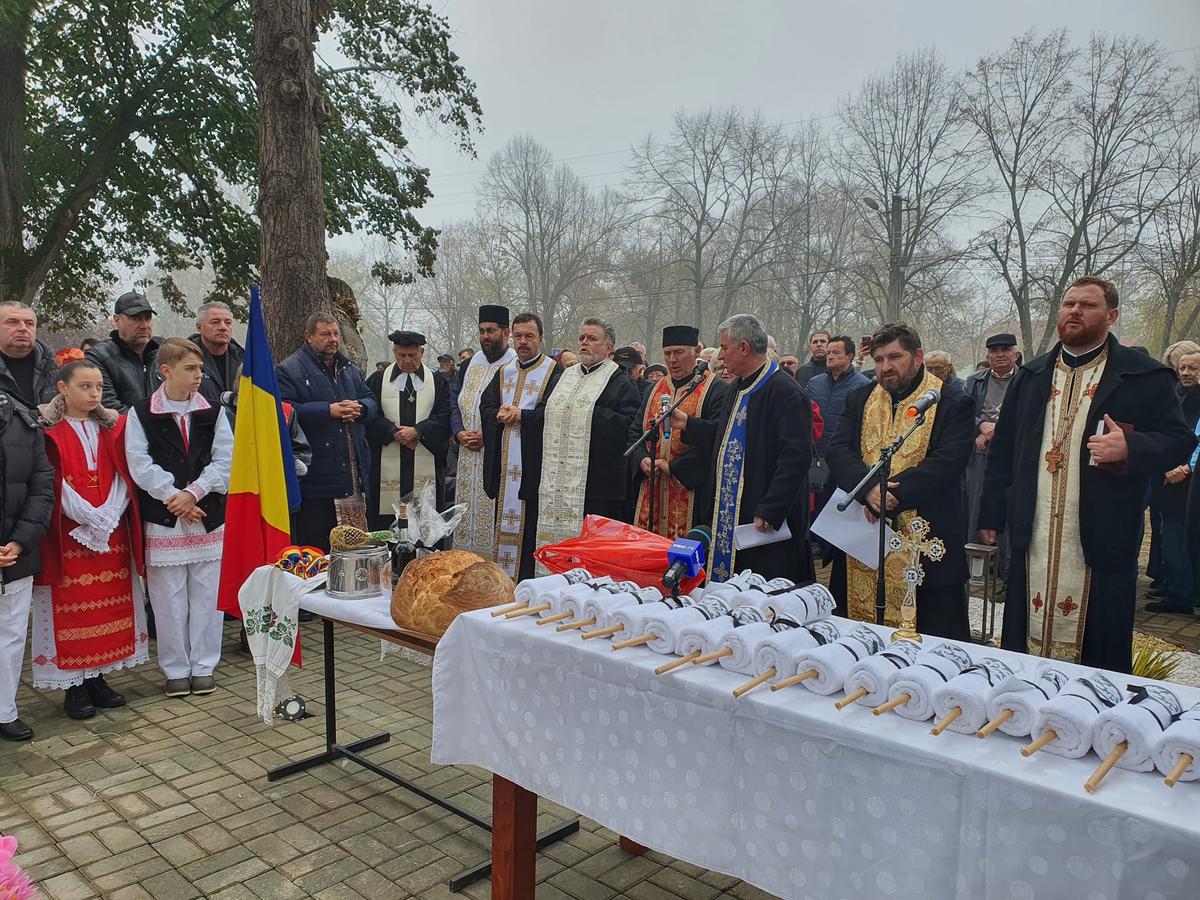 Statuia lui Helmut Duckadam, dezvăluită la Semlac