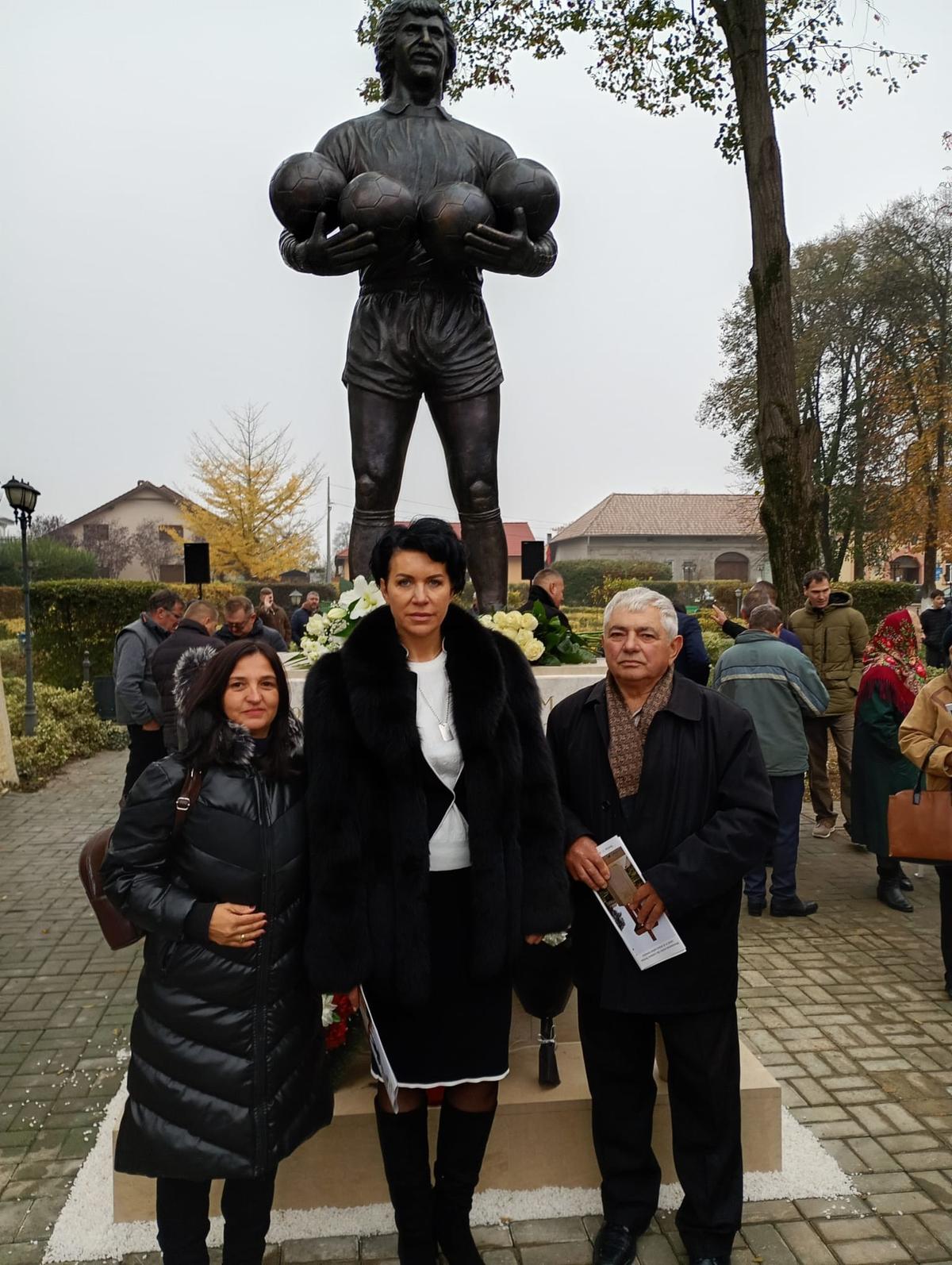 Statuia lui Helmut Duckadam, dezvăluită la Semlac