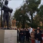 Statuia lui Helmut Duckadam, dezvăluită la Semlac