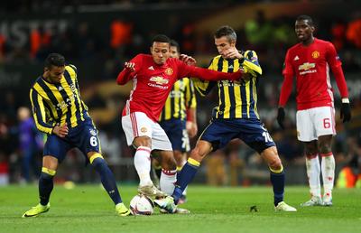 Fostul jucător al lui Manchester United a renunțat la lux pentru a-și ajuta clubul » Îi datorează încă milioane de euro