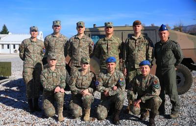 Povești spectaculoase ale militarilor români din Sarajevo: ultrasul din galeria lui U Cluj și verișoara lui Horațiu Moldovan, fotbalistă în Liga 3 » Cum vor trăi meciul Bosnia - România