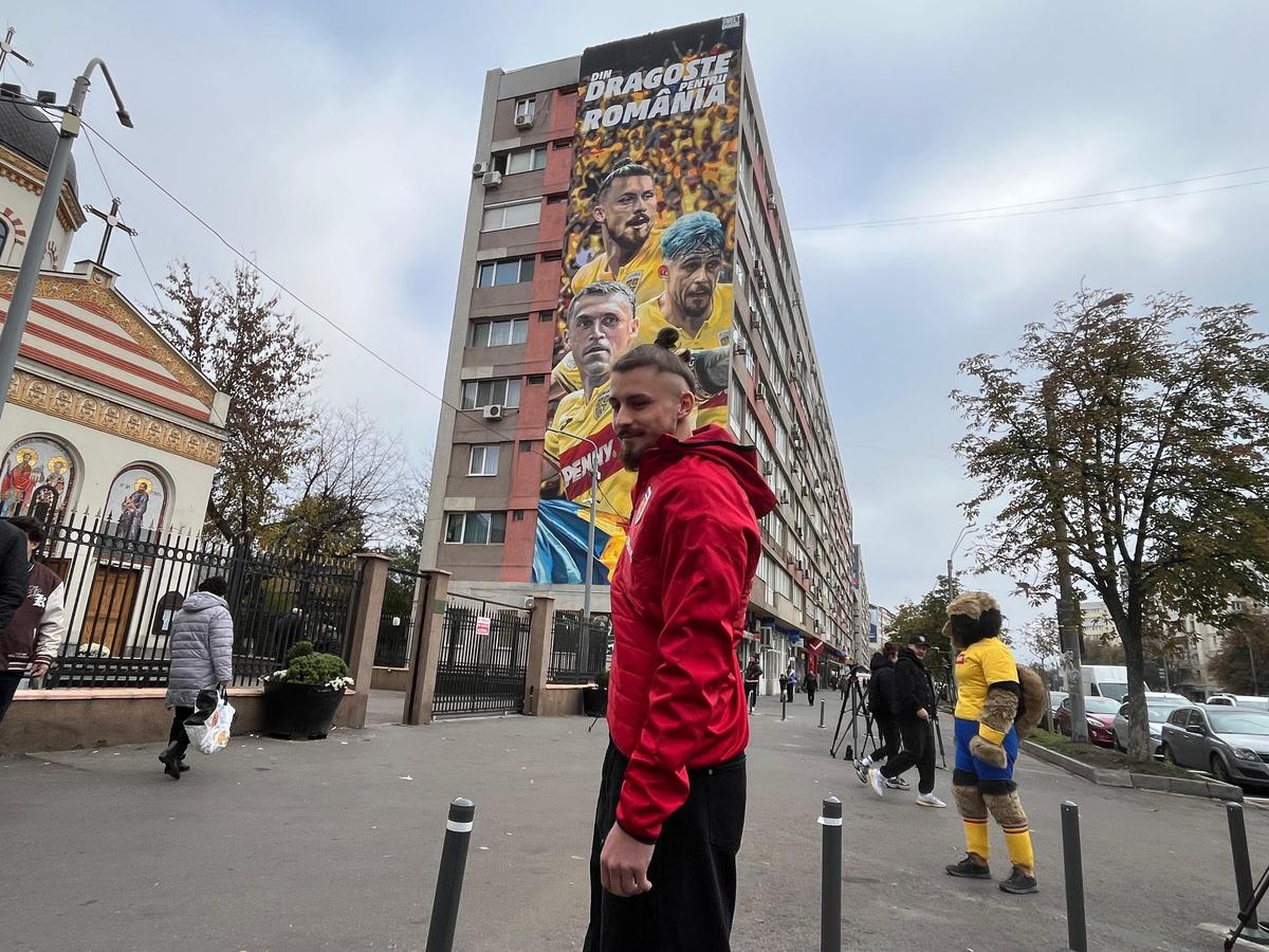 Drăgușin, lângă pictura murală