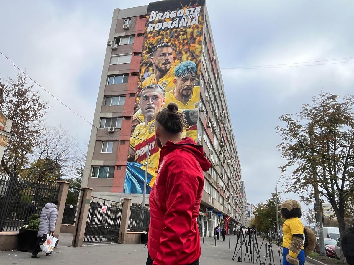 Drăgușin, lângă pictura murală