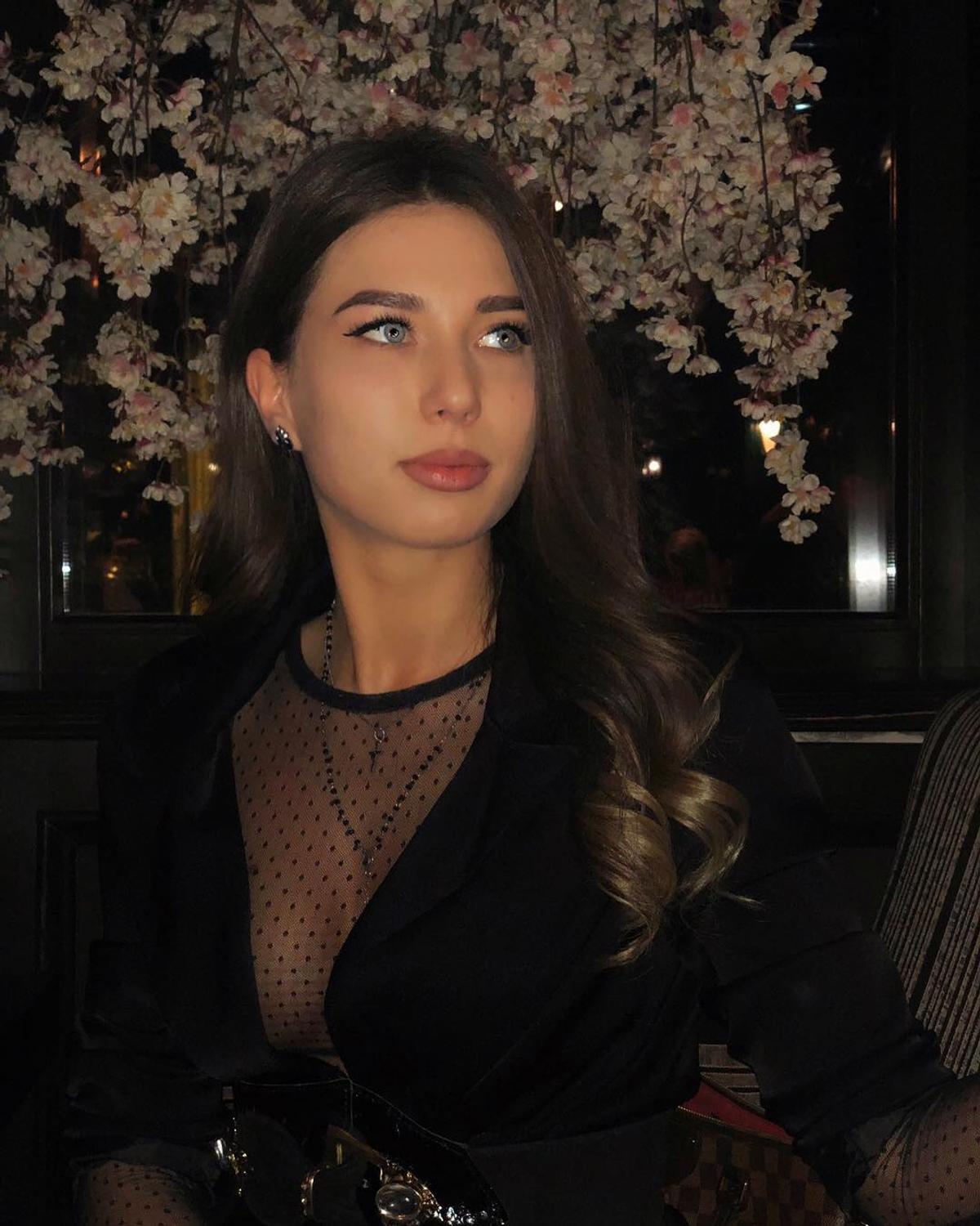 Maria Iordănescu, din nou pe micile ecrane! Fiica fostului selecționer va prezenta știrile sportive: „Simt emoția pe care o simțea tata”