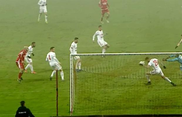 DINAMO - SEPSI // FOTO Penalty CLAR neacordat „câinilor”! Bouhenna a făcut pe portarul, însă centralul Iulian Călin a comis o eroare uriașă