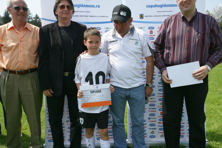 VIITORUL - FCSB // I-a descoperit, acum îi sunt adversari » Meci special pentru fotbaliștii de la FCSB promovați de Gică Hagi