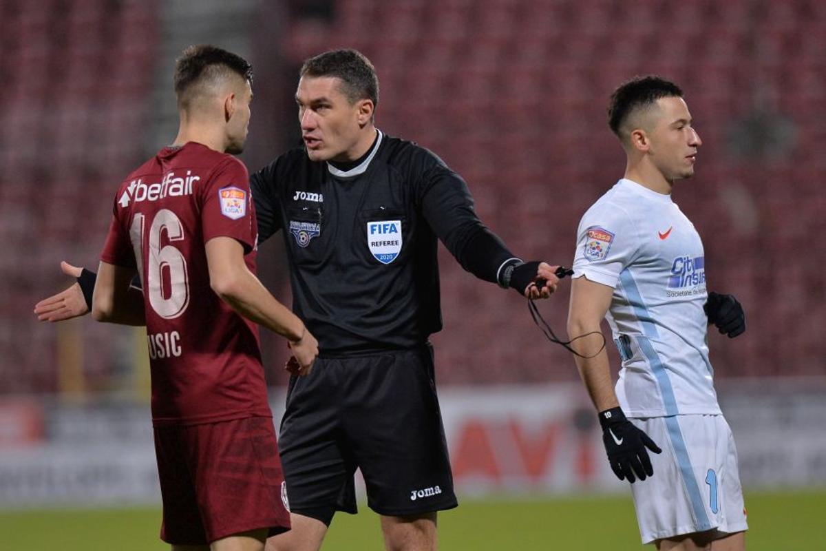 Pe cine se bazează Toni Petrea în derby-ul cu CFR Cluj: „Trebuie să demonstreze că este un jucător valoros”