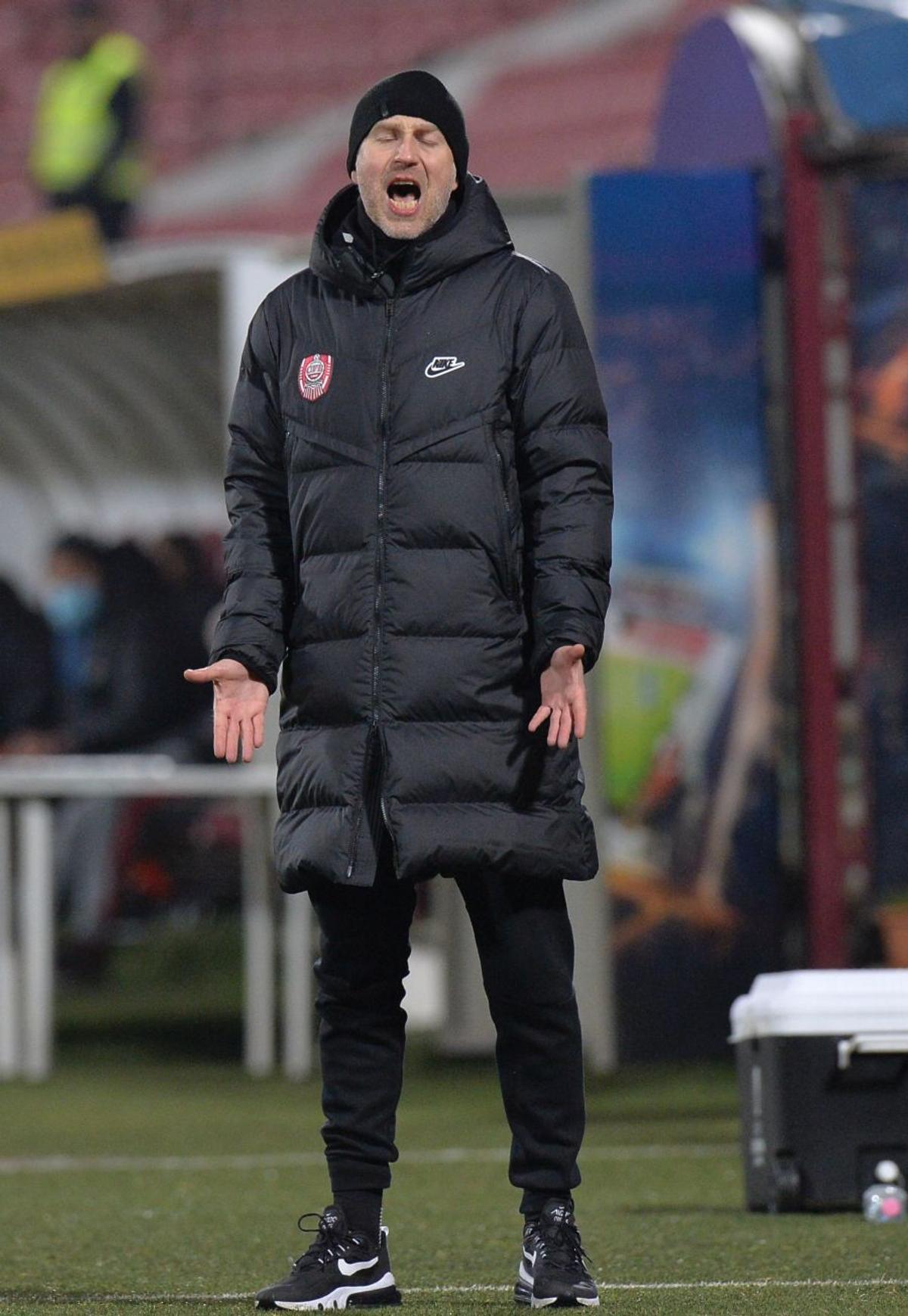 Pe cine se bazează Toni Petrea în derby-ul cu CFR Cluj: „Trebuie să demonstreze că este un jucător valoros”