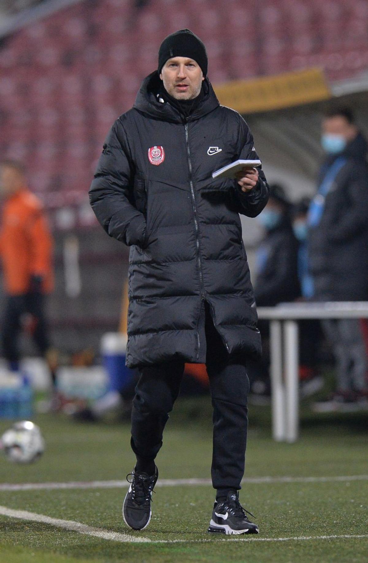 Pe cine se bazează Toni Petrea în derby-ul cu CFR Cluj: „Trebuie să demonstreze că este un jucător valoros”