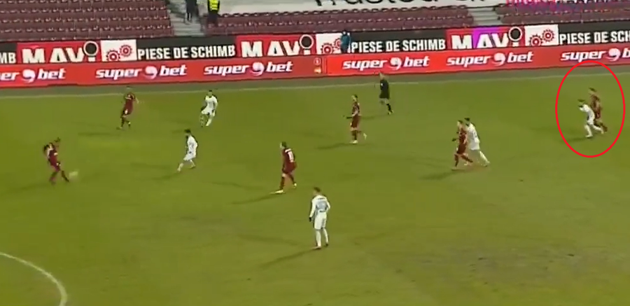 CFR CLUJ - FCSB 2-0. Faza dubioasă care putea schimba totul » Ce mesaj a primit Ilie Dumitrescu în direct: „Nu s-a văzut la TV”