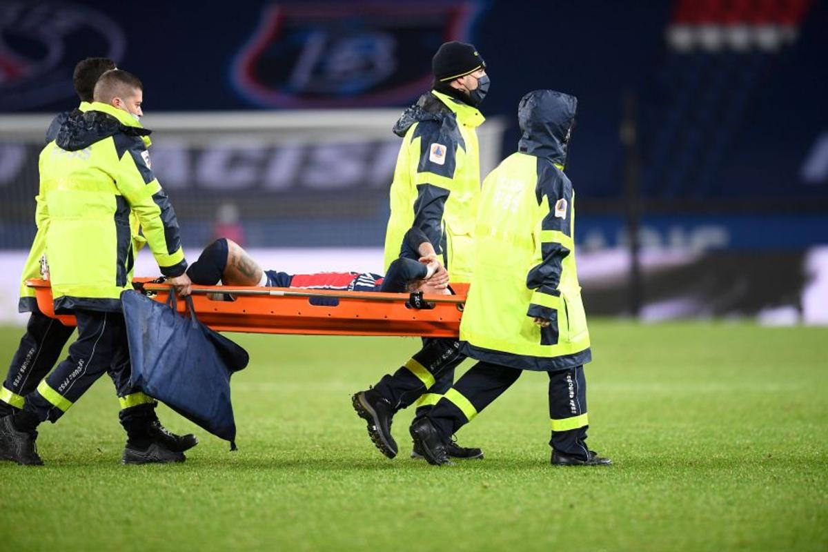 PSG - LYON 0-1. Neymar, în lacrimi pe targă! Accidentare în prelungirile derby-ului, după un fault dur