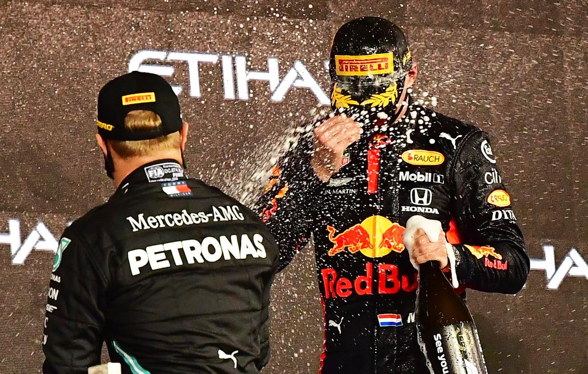FOTO Final de sezon în Formula 1! Max Verstappen se impune în Marele Premiu de la Abu Dhabi