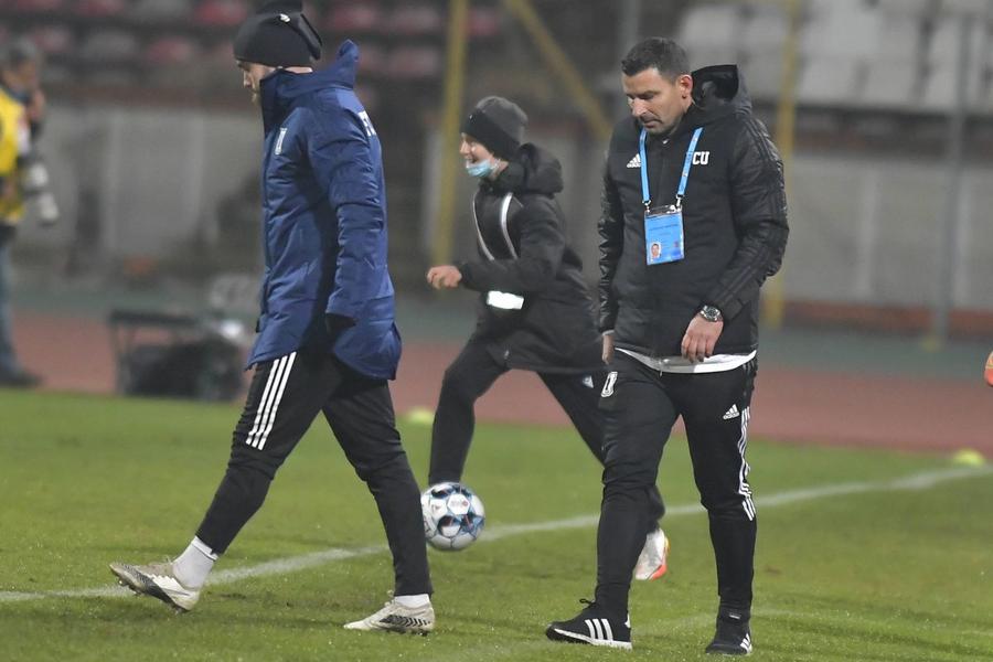Eugen Trică a primit, la plecare, după 4 etape catastrofale, aproape 40.000 de euro sumă compensatorie (foto: Imago) Craiovele. Anomaliile