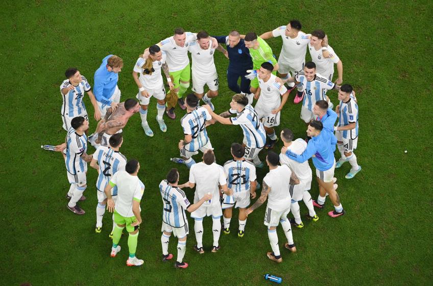 Cronica lui Ovidiu Ioanițoaia, care a urmărit de pe stadion meciul Argentina - Croația 3-0: Mai aproape de vis