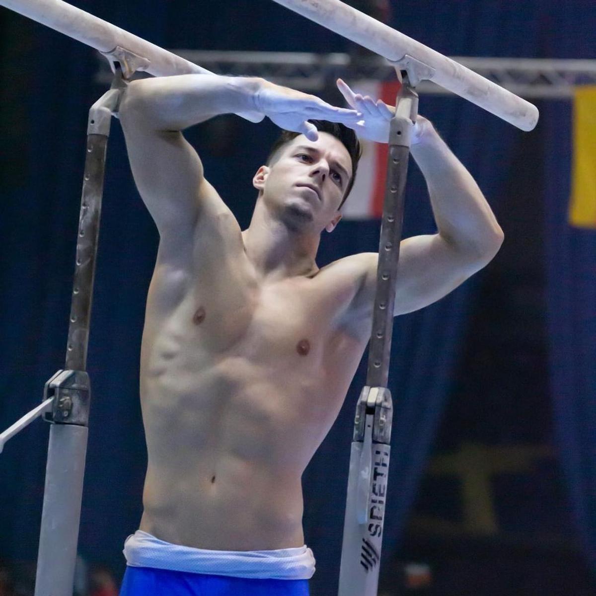 Cum îi ajută pe gimnaști mierea și magneziul » Sibianul calificat la JO explică: „Fetele folosesc doar apă. Sunt curios japonezii ce folosesc”