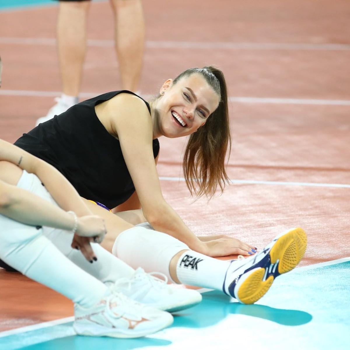 Vedeta naționalei României, Adelina Ungureanu, l-a lăsat mască pe Costin Ștucan: „What? Cum adică vrei să faci asta?”