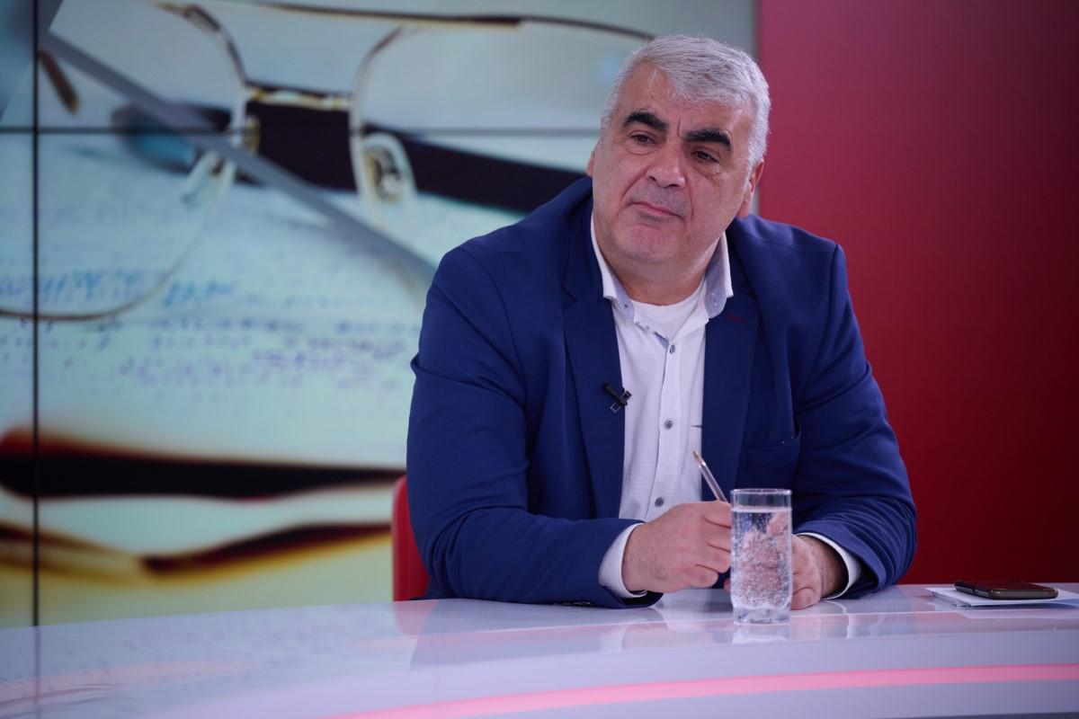 Detalii din interiorul vestiarului de la FCSB: „Șapte jucători își au locul stabilit!” + „Charalambous a venit să-și facă publicitate”