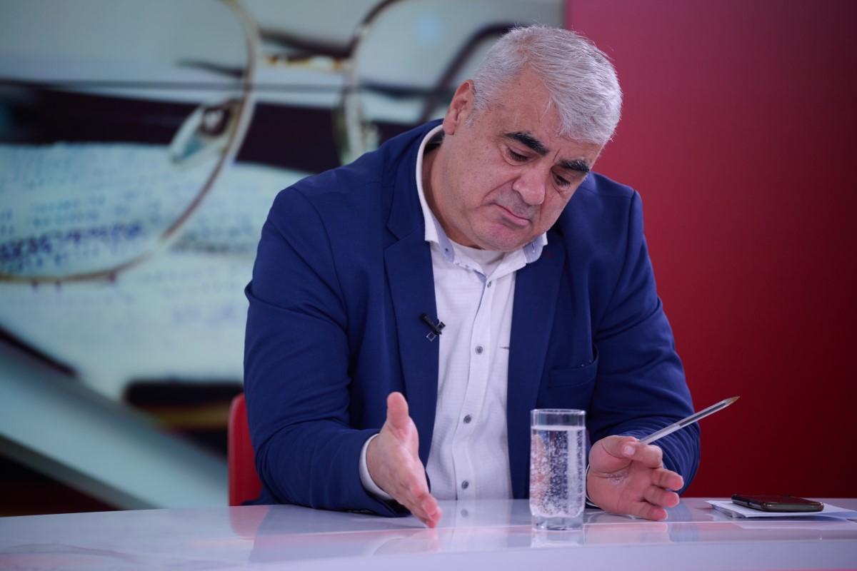 Detalii din interiorul vestiarului de la FCSB: „Șapte jucători își au locul stabilit!” + „Charalambous a venit să-și facă publicitate”