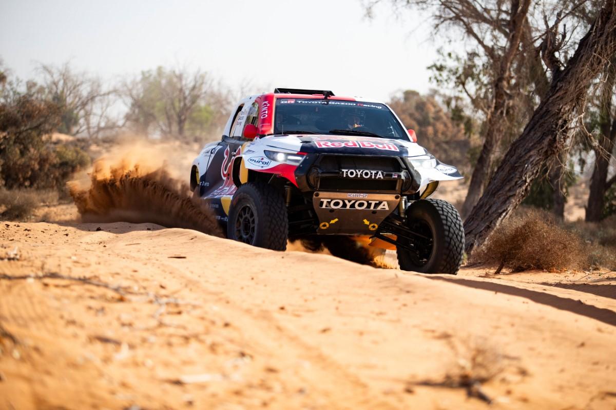 Nasser Al-Attiyah, noul pilot Dacia