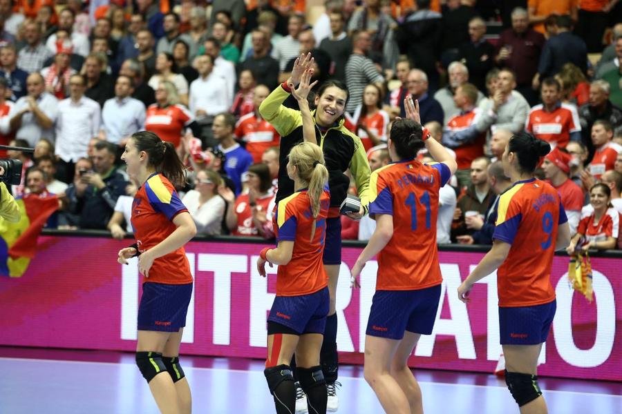 Bucurie CM 2015 Foto Gazeta Sporturilor Mulțumim, Cristina Neagu!