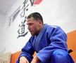 Darius Macinic, 43 de ani, antrenor de judo și poet. Foto: Instagram