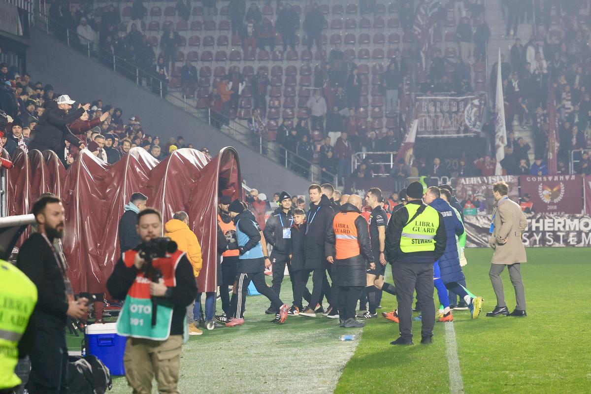 Adrian Porumboiu, vehement: „Băi Gâlcă, echipa ta e umilită și surclasată și tu vorbești de arbitraj? Suntem la pomană?”