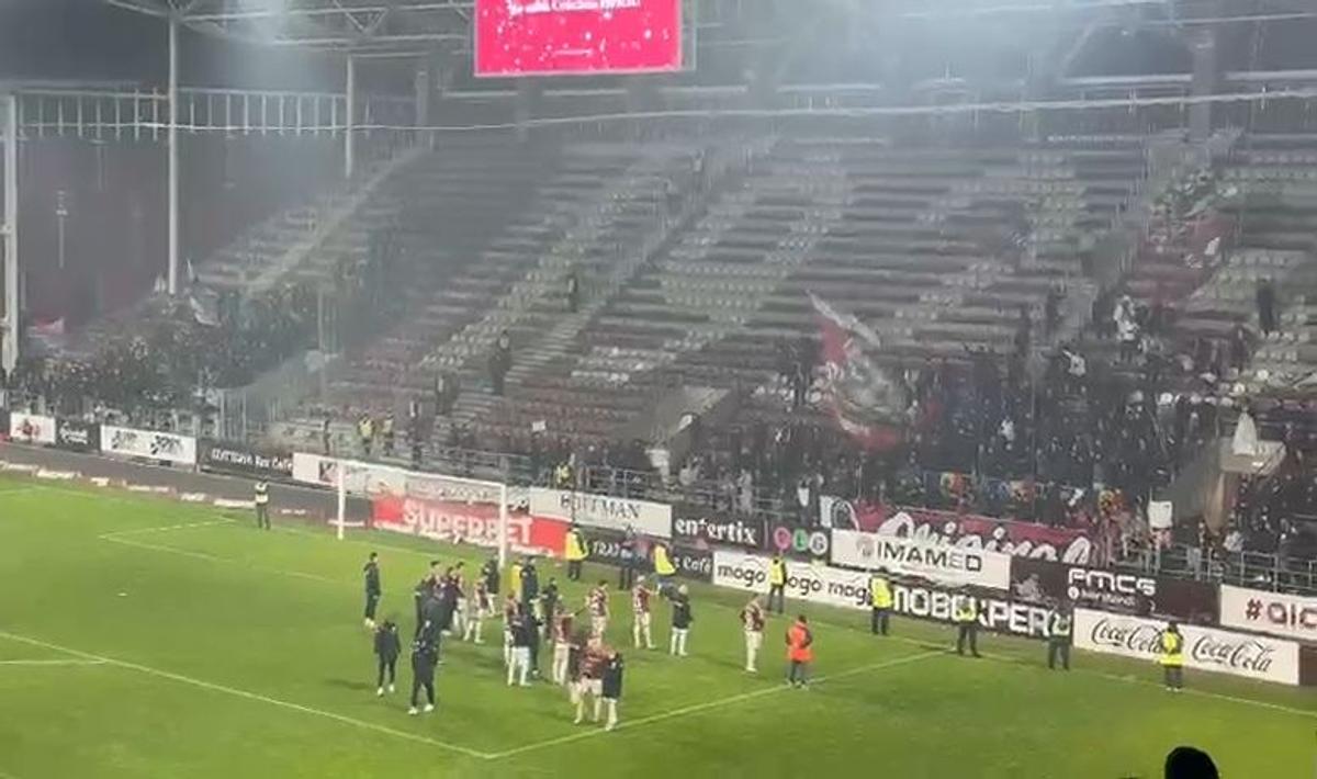 Imagini de la finalul meciului Rapid - Oțelul