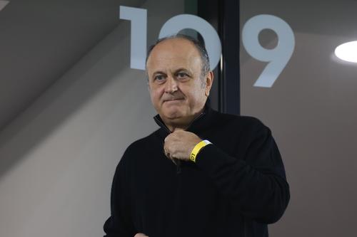 „Parcă își bate cineva joc de banii lui Șucu!” » Fostul președinte din Giulești distruge strategia de transferuri a Rapidului, înainte de derby-ul cu FCSB // foto: Ionuț Iordache (GSP)