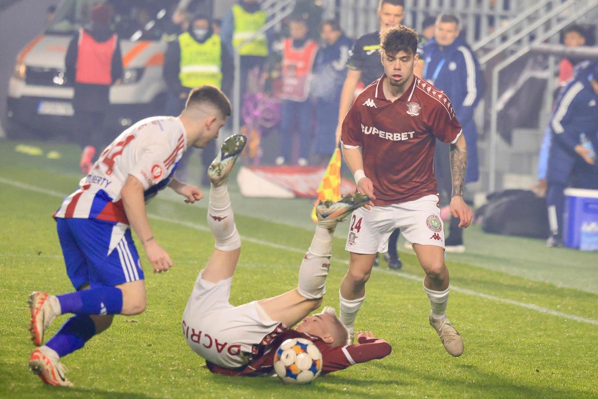 Adrian Porumboiu, vehement: „Băi Gâlcă, echipa ta e umilită și surclasată și tu vorbești de arbitraj? Suntem la pomană?”